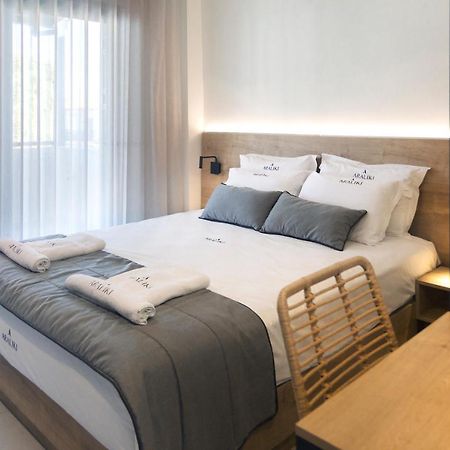 Araliki Suites ポリフロノ エクステリア 写真