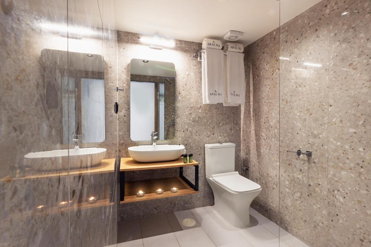 Araliki Suites ポリフロノ エクステリア 写真