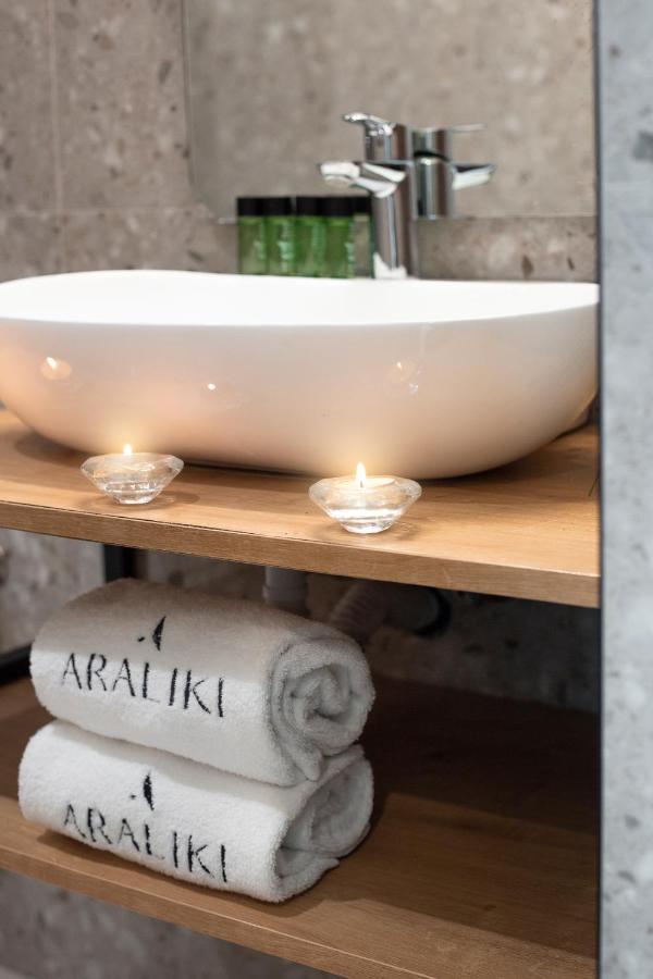 Araliki Suites ポリフロノ エクステリア 写真